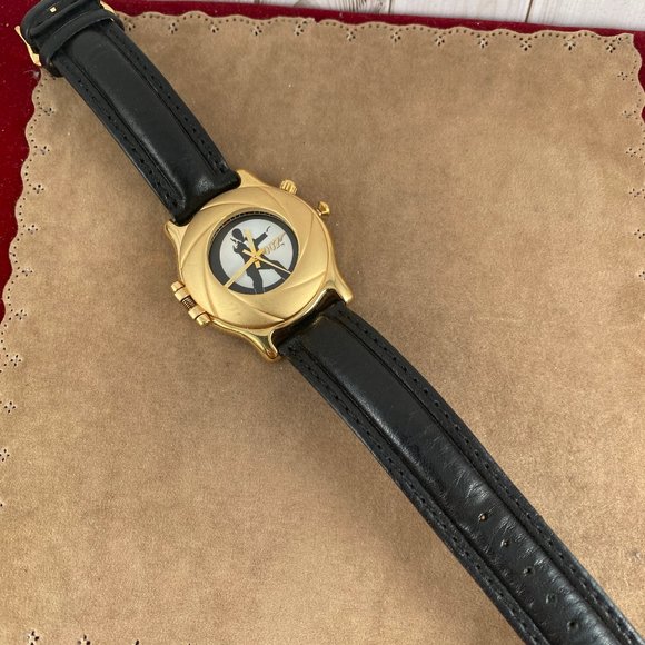 Vintage Fossil Gold Edition 1997 James Bond 007 Watch Gold Limited Edition - Picture 4 of 13